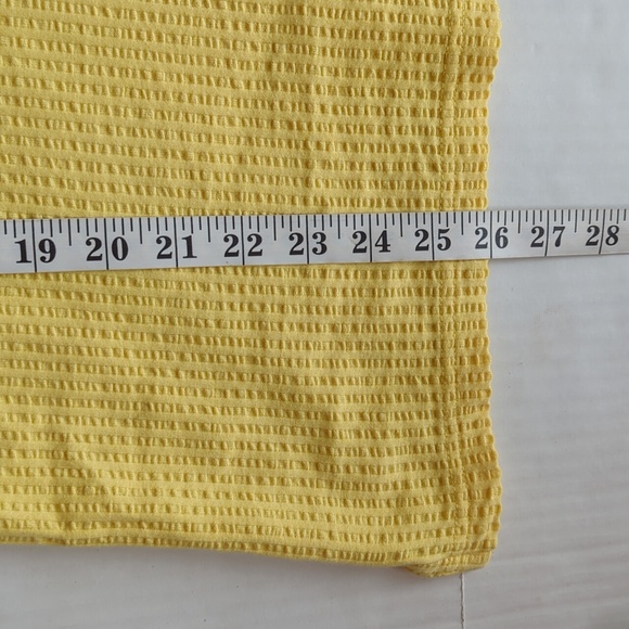 L.L. Bean Peruvian Cotton Long Sleeve Top MEDIUM Regular Yellow Key Hole Opening - Picture 14 of 14